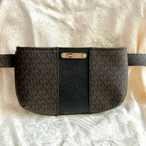♥️ BRAND NEW! Micheal Kors Belt Bag - Picture 3 of 11